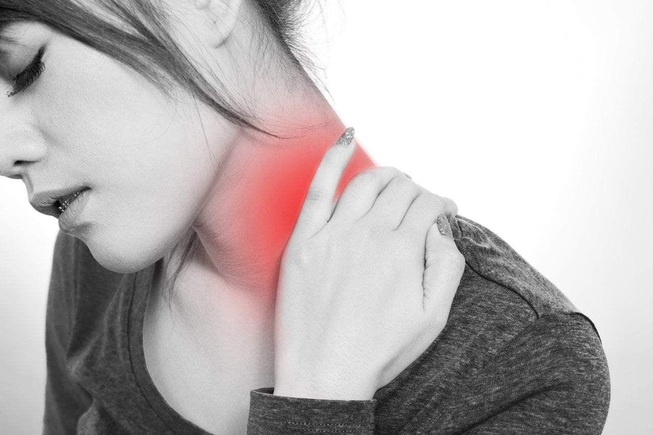 This Is How to Get Rid of Neck Pain While You Sleep