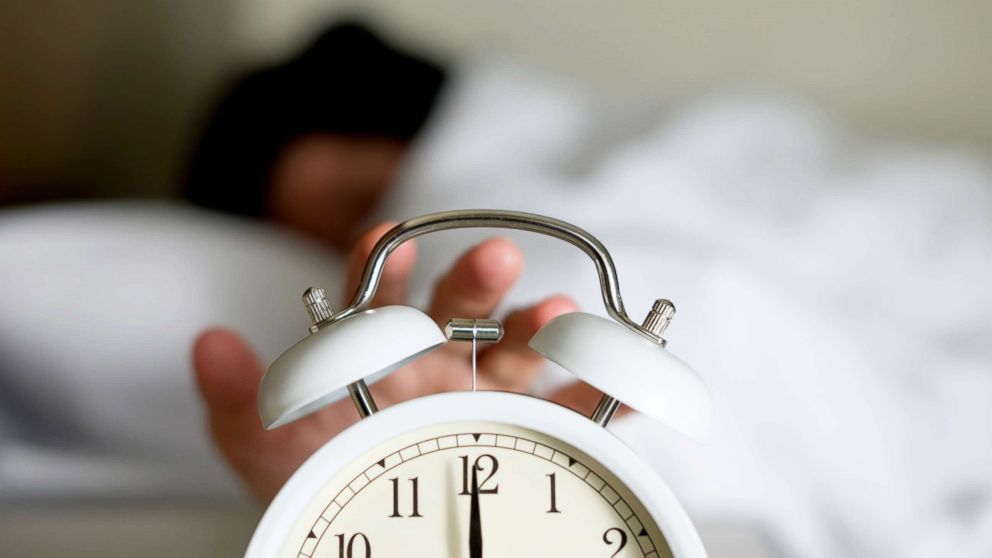 Adapting Your Circadian Rhythm to Daylight Savings Time
