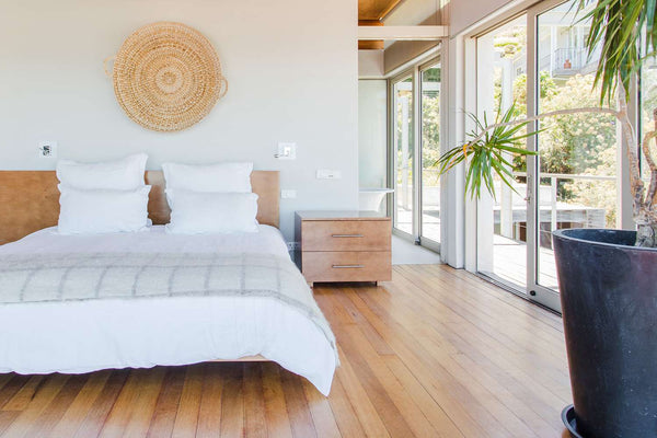 King-Sized Beds vs. Queen-Sized Beds: Making the Right Choice for Your Bedroom