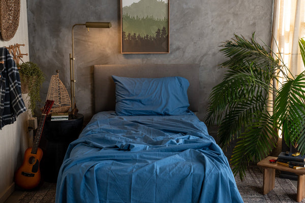 Indigo Kids Crinkle Percale Organic Cotton Sheet Set in a boy's bedroom