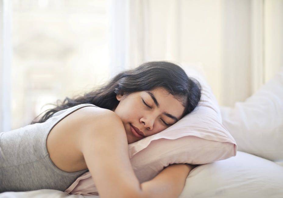 How to Cool Off and Fall Asleep When Your Partner Overheats