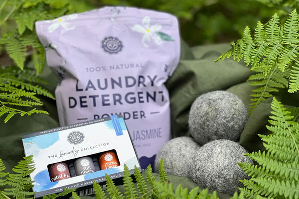 wool dry balls and laundry kit