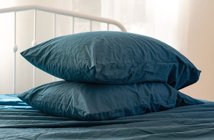 the Crinkle Percale Organic Cotton Pillowcases in indigo blue